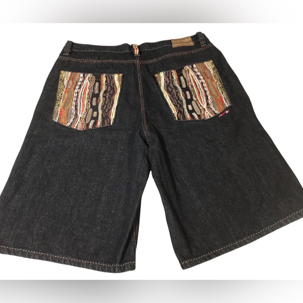 Coogi  Y2K Embroidered Back Pockets Denim Shorts Size 42 EUC